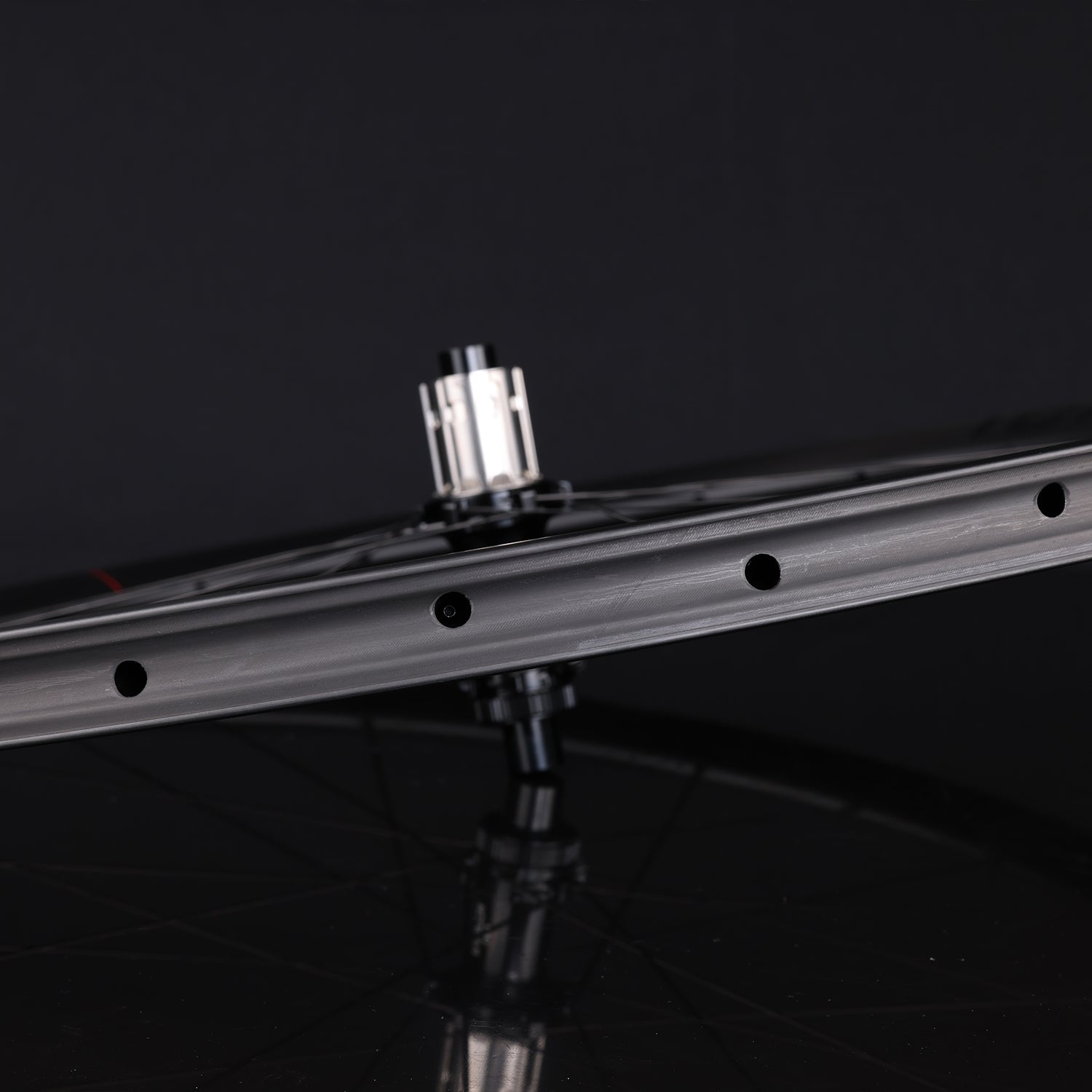 ICAN AERO 40 II disc wheels with upgraded rim profile and D91 hubs
