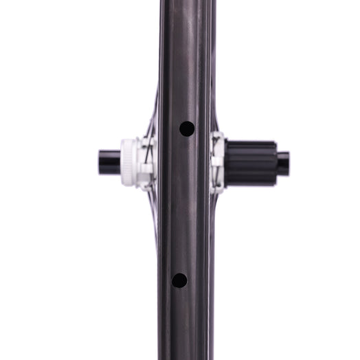 ICAN ULTRA 40 carbon disc wheels with ceramic bearings